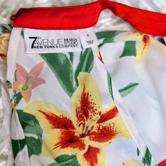 Avenue Floral Top with Red and Yellow Accents - Picture 3 of 3